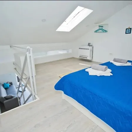 Juric 2 Apartment Hvar Town
