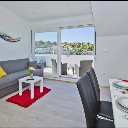 Juric 2 Apartment Hvar Town